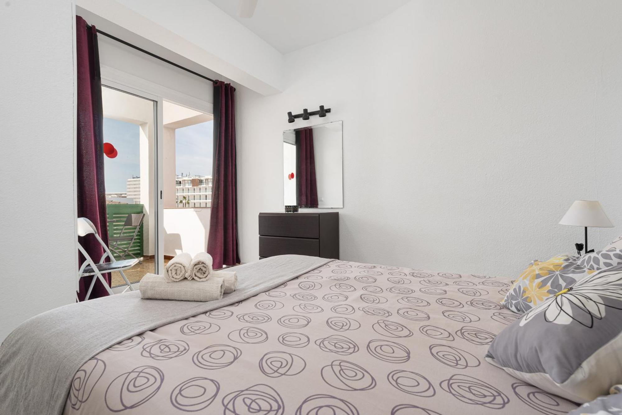 Apartment Xara Torres, At The Beach Of Alcudia Port de Alcudia  Kültér fotó
