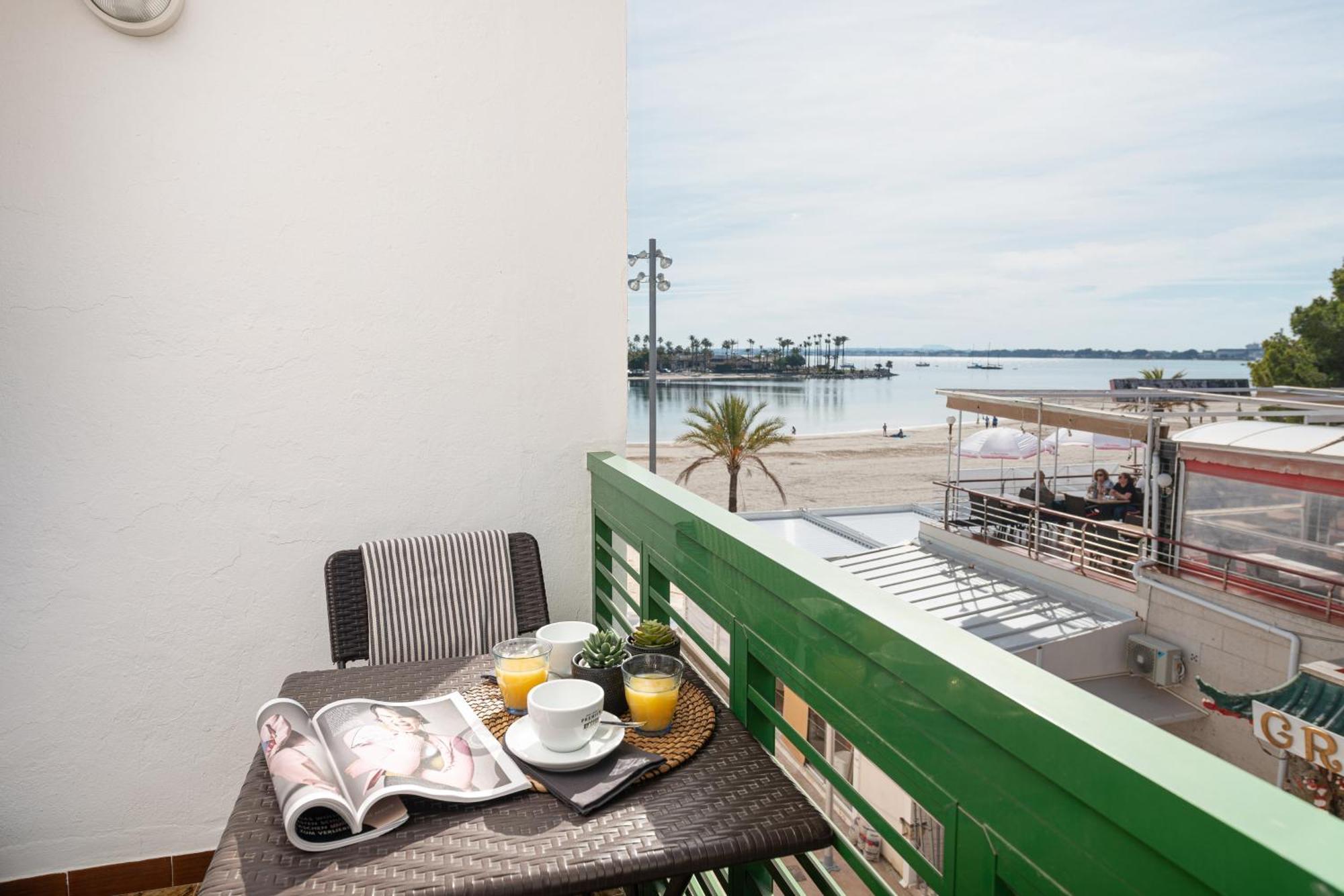 Apartment Xara Torres, At The Beach Of Alcudia Port de Alcudia  Kültér fotó